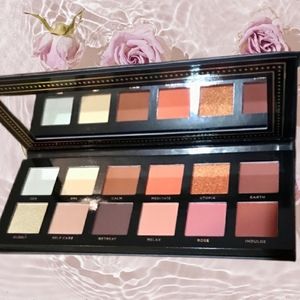 Ace Beaute Serenity Eyeshadow Palette (Limited Edition) *Brand new in box!